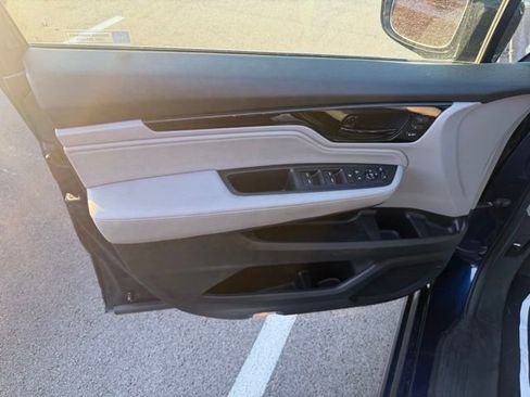 Used 2018 Honda Odyssey Elite image 10