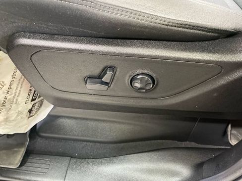 Certified 2019 RAM 1500 Big Horn AWD/4WD image 12
