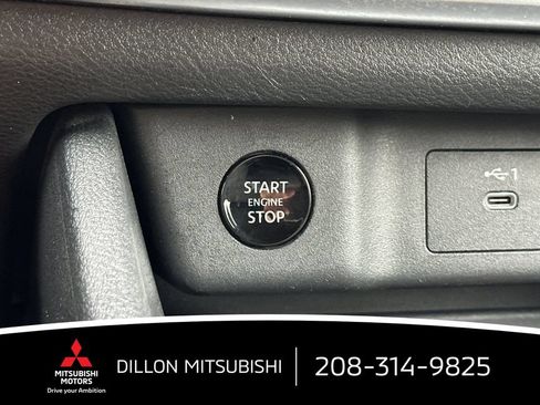 Used 2025 Nissan Rogue SV AWD/4WD image 25