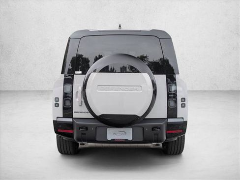 New 2026 Land Rover Defender 130 X-Dynamic SE AWD/4WD image 8