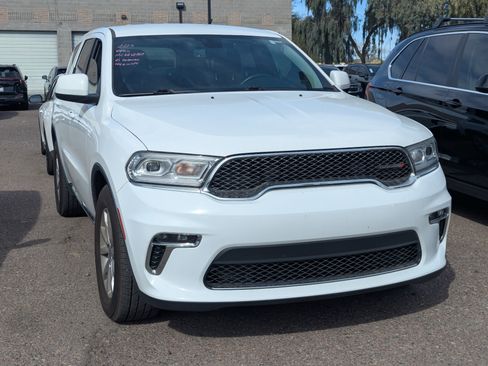Used 2021 Dodge Durango SXT w/ 3rd Row Seating Group image 2