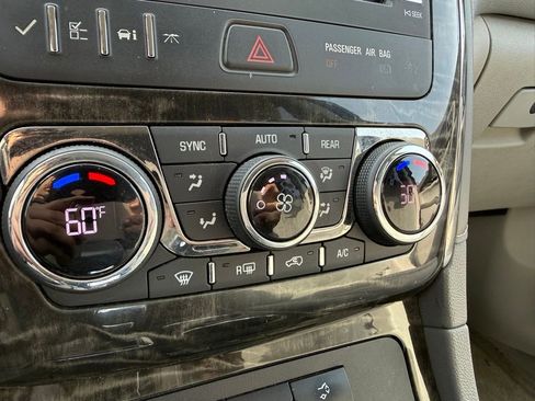 Used 2014 Buick Enclave Convenience FWD image 12