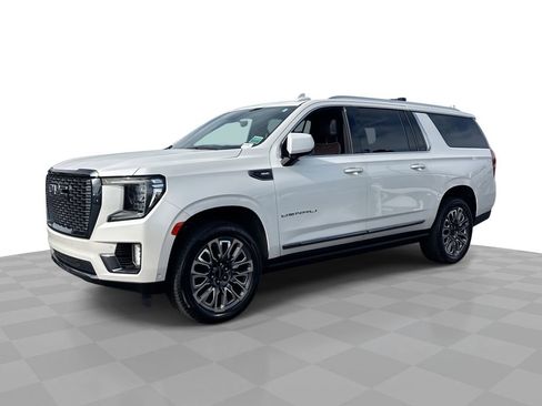 Used 2023 GMC Yukon XL Denali Ultimate image 1
