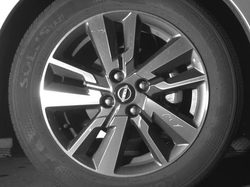 Used 2025 Nissan Versa SV image 13