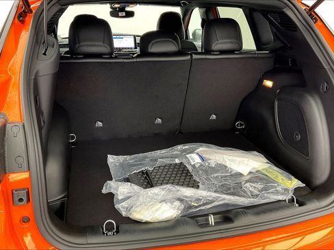 New 2026 Jeep Compass Trailhawk w/ Sun, Sound & Navigation Group image 11