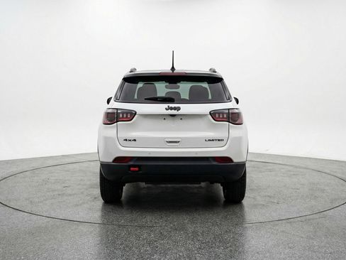 Used 2025 Jeep Compass Trailhawk image 7