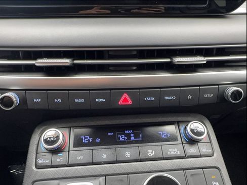 Used 2024 Hyundai Palisade Limited FWD image 49