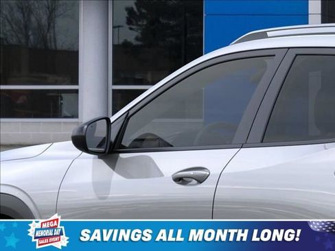 New 2026 Chevrolet Trax ACTIV w/ Sunroof Package FWD image 12