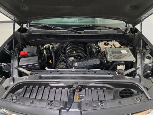 Used 2019 Chevrolet Silverado 1500 High Country image 11