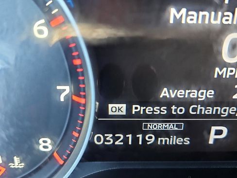 Used 2024 Mitsubishi Outlander SE image 24