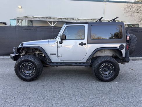 Used 2017 Jeep Wrangler Sport w/ Quick Order Package 24S AWD/4WD image 7