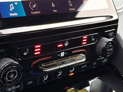 Certified 2021 Jeep Grand Cherokee L Limited image 22