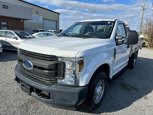 Used 2018 Ford F250 XL image 2