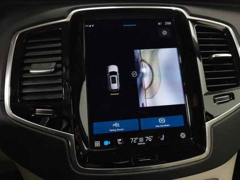 Certified 2024 Volvo XC90 B6 Ultimate w/ Lounge Package image 34