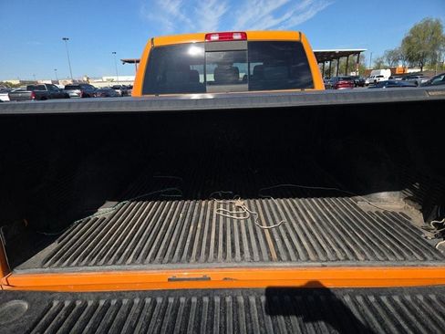 Used 2016 RAM 2500 SLT w/ Protection Group AWD/4WD image 10