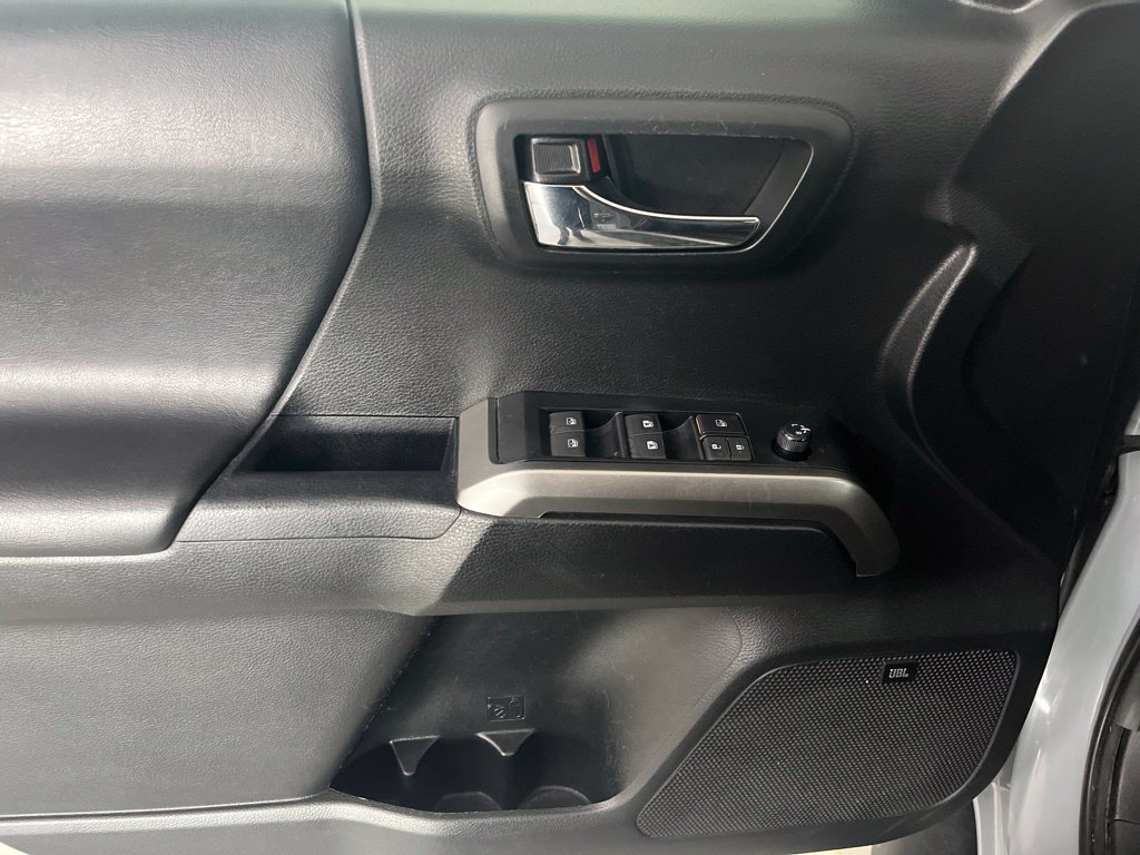 Used 2019 Toyota Tacoma Limited AWD/4WD image 54