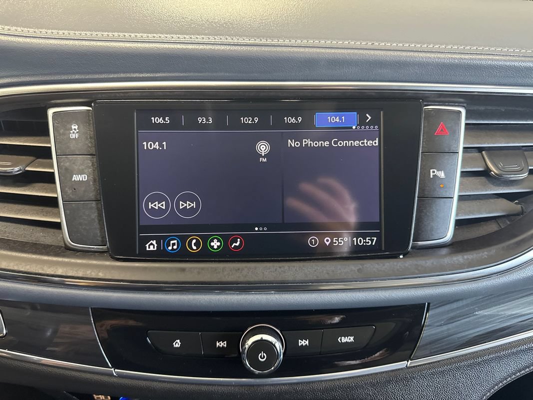 Used 2021 Buick Enclave Essence AWD/4WD image 20