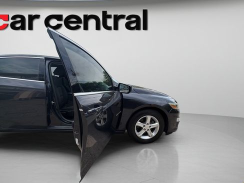 Used 2023 Chevrolet Malibu LT w/ Driver Confidence Package FWD image 9