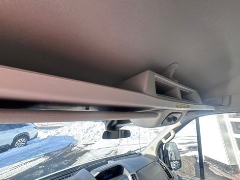 Used 2019 Ford Transit 350 XLT image 24