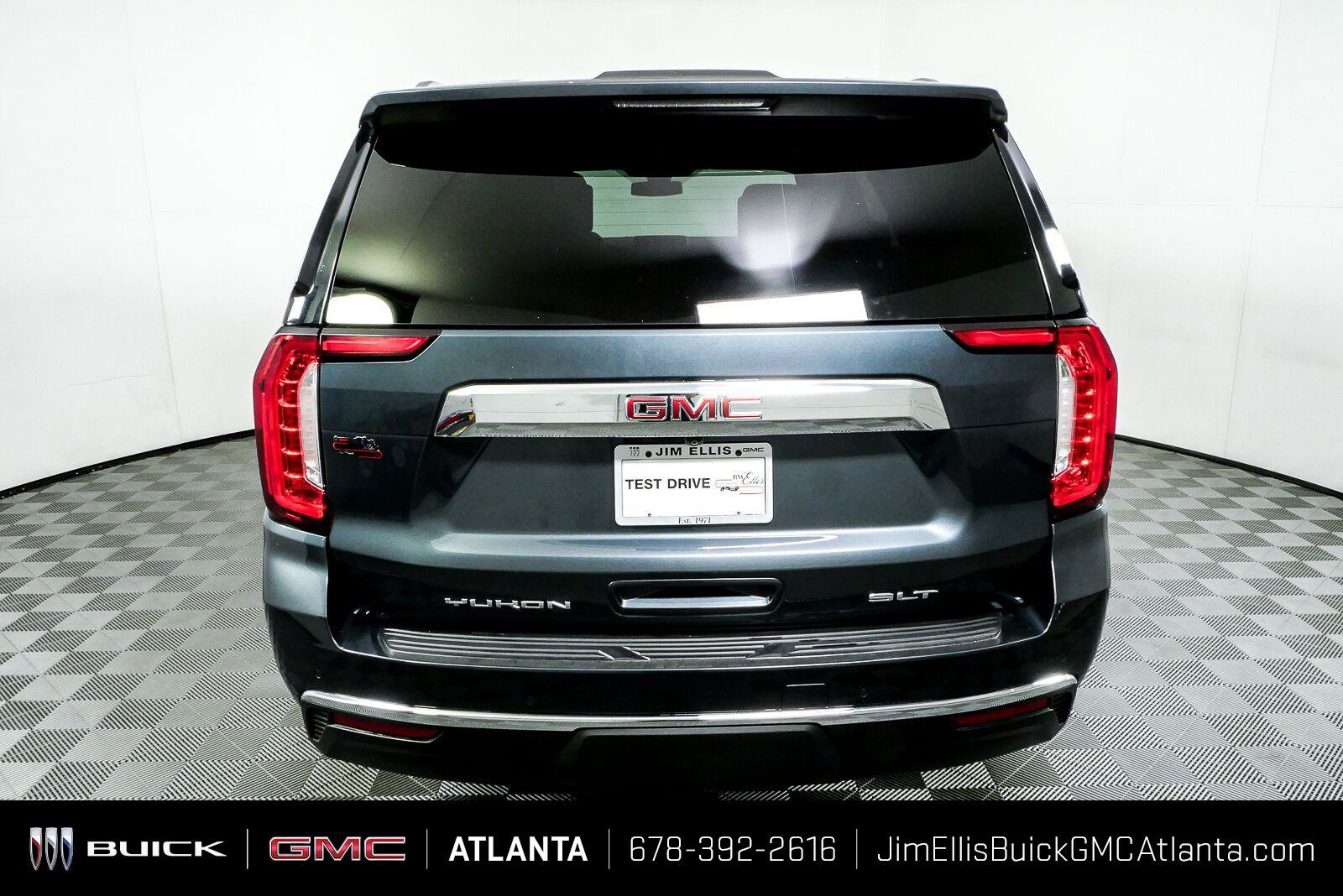 Used 2021 GMC Yukon SLT w/ SLT Premium Package RWD image 31