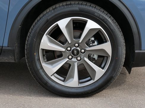 Used 2024 Ford Escape Platinum image 15