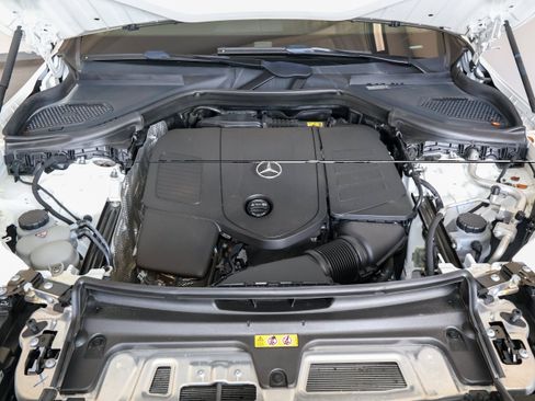 Used 2023 Mercedes-Benz GLC 300 4MATIC image 50