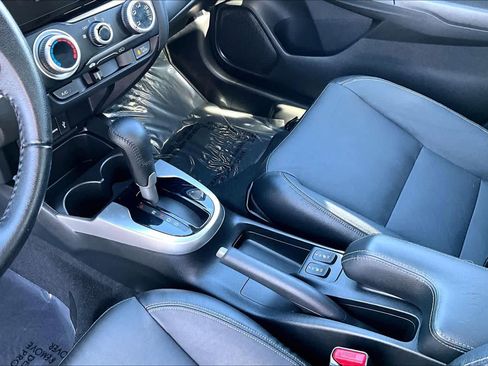 Used 2017 Honda Fit EX-L image 17