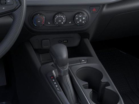 New 2026 Chevrolet Trax LS w/ LS Convenience Package FWD image 23