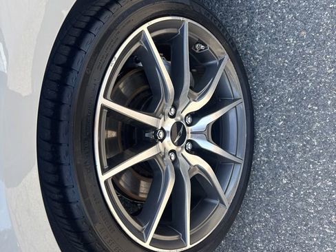 Used 2025 Genesis G70 2.5T AWD/4WD image 9