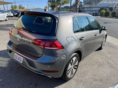 Used 2019 Volkswagen e-Golf SE w/ Driver Assistance Package image 8