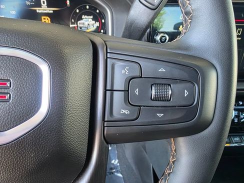Used 2025 GMC Sierra 2500 AT4 AWD/4WD image 30