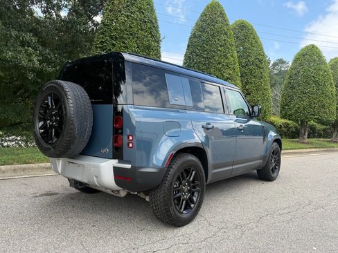 Used 2020 Land Rover Defender 110 SE image 12