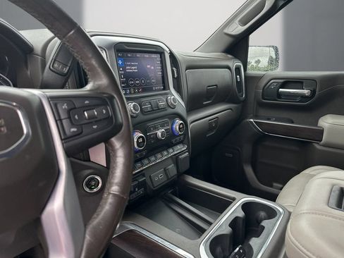 Used 2020 GMC Sierra 1500 SLT w/ SLT Premium Plus Package AWD/4WD image 16