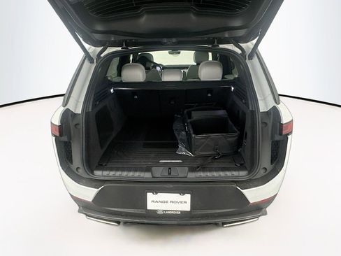 New 2026 Land Rover Range Rover Sport SE AWD/4WD image 26