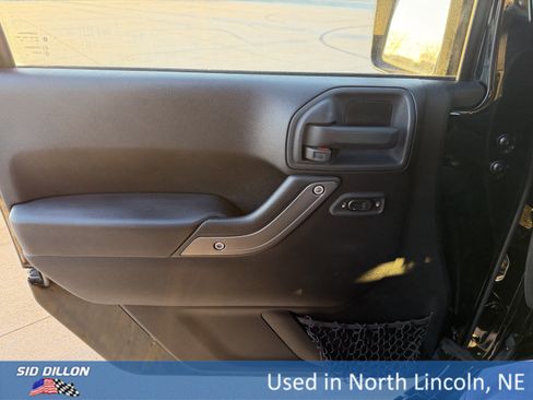 Used 2015 Jeep Wrangler Unlimited Sport w/ Quick Order Package 24S image 17