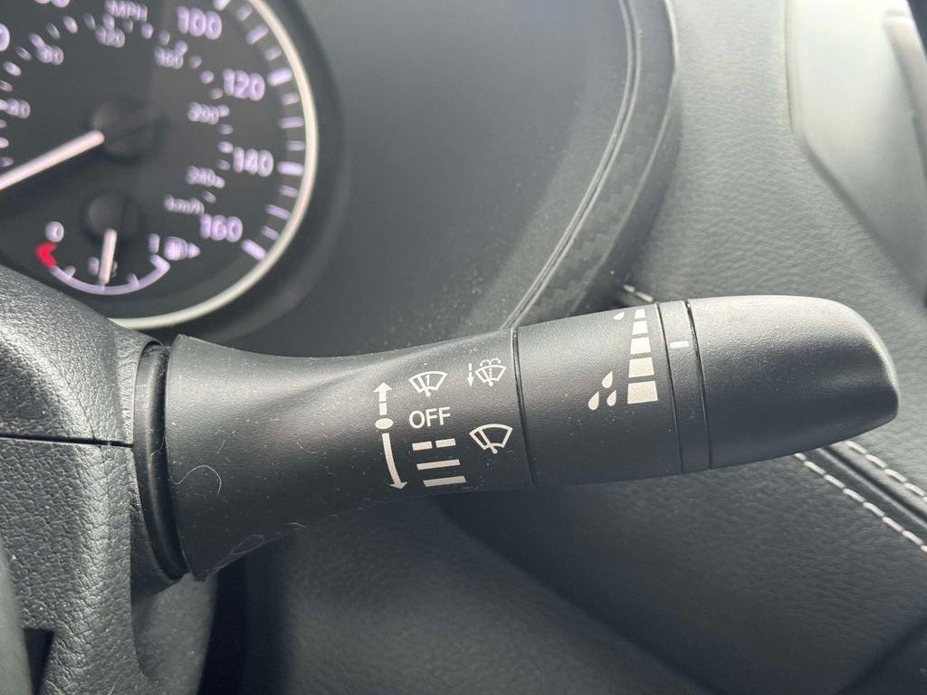 Used 2025 Nissan Sentra SV FWD image 22
