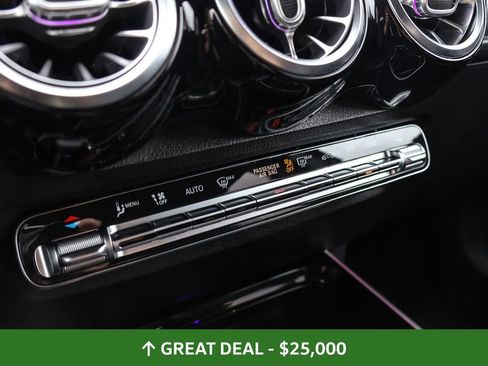 Used 2021 Mercedes-Benz GLB 250 image 48