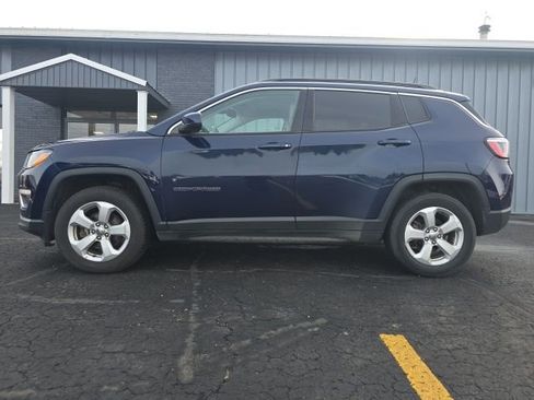 Used 2019 Jeep Compass Latitude w/ Popular Equipment Group image 4