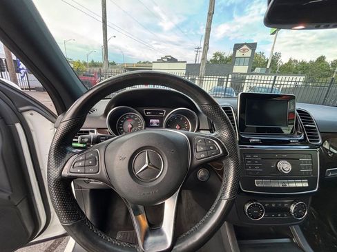 Used 2018 Mercedes-Benz GLE 350 image 30