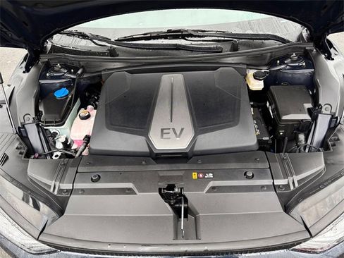 Used 2023 Kia EV6 Wind image 39
