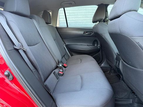 Used 2024 Toyota Corolla Cross LE image 23