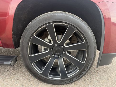 Used 2019 Cadillac Escalade Premium Luxury image 10