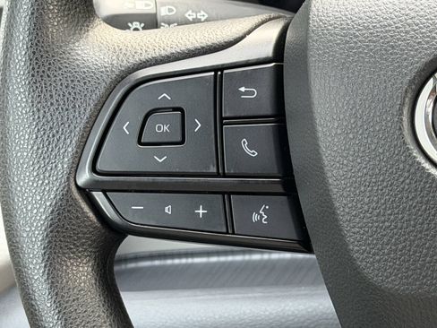 Used 2024 Toyota Sienna LE AWD/4WD image 25