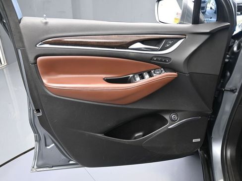 Used 2018 Buick Enclave Avenir w/ Avenir Technology Package image 13