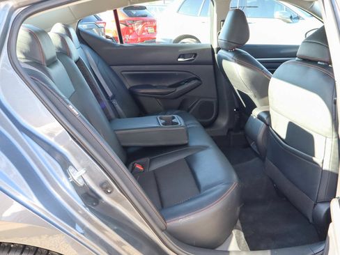 Used 2024 Nissan Altima 2.5 SR FWD image 21