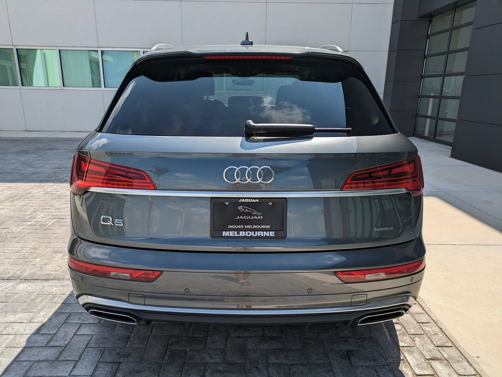 Used 2025 Audi Q5 e Premium Plus w/ Premium Plus Package AWD/4WD image 6