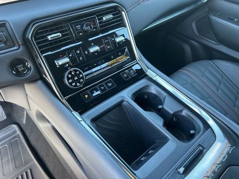 Used 2025 Nissan Armada PRO-4X image 27