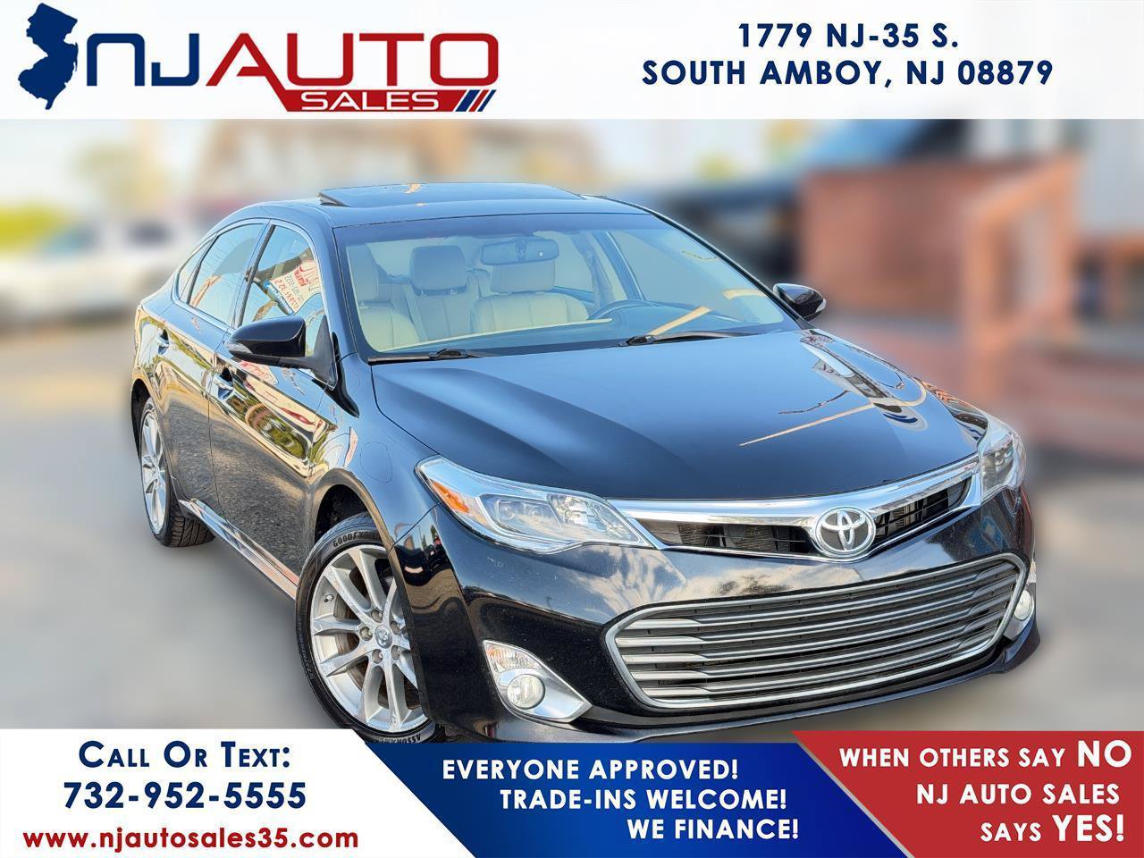 Used 2015 Toyota Avalon XLE Touring FWD image 1