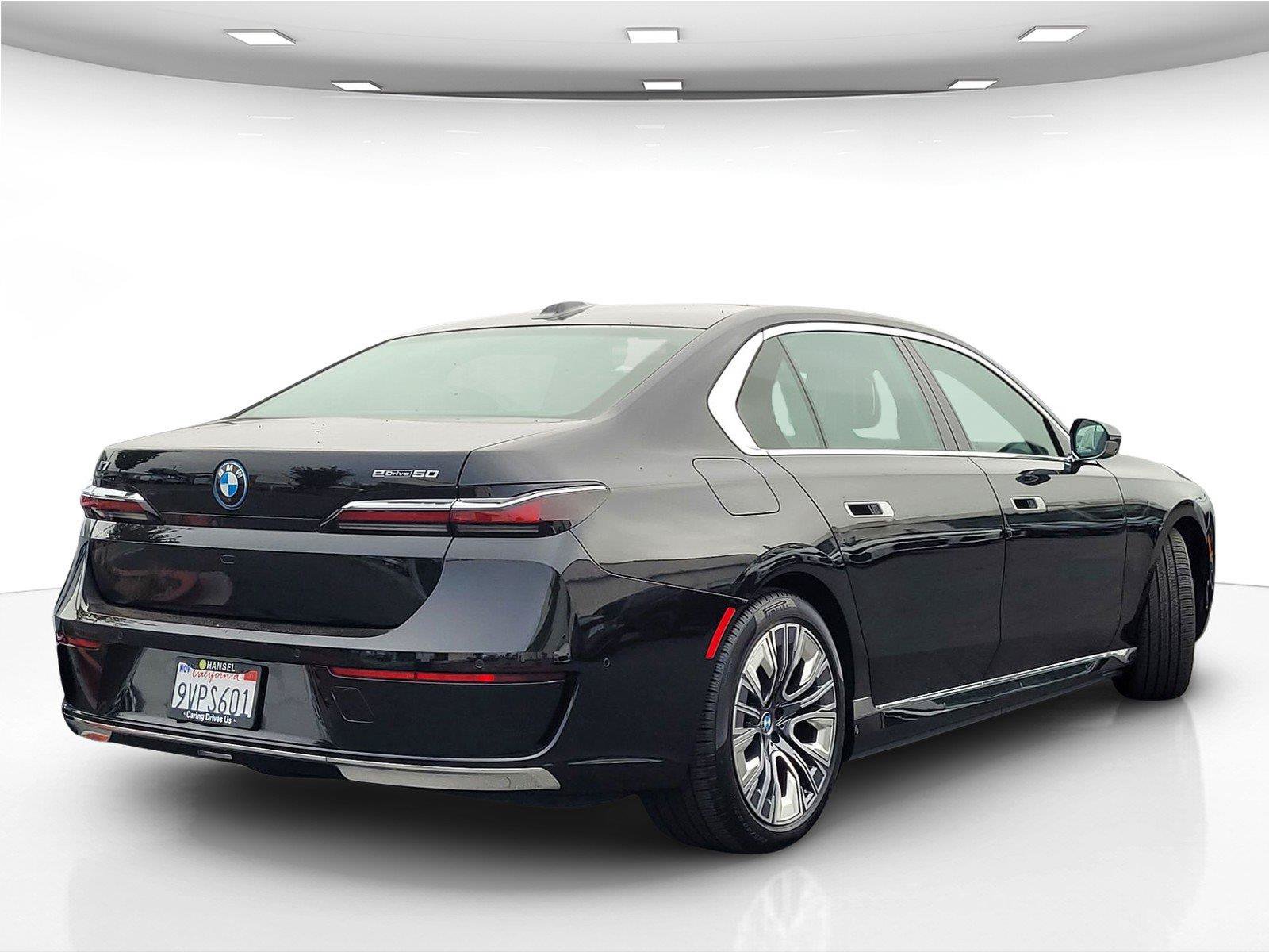 Used 2024 BMW i7 eDrive50 w/ Executive Package RWD image 7