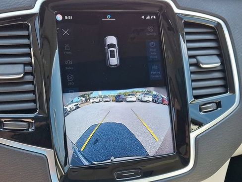 Certified 2023 Volvo XC90 B6 Plus w/ Protection Package AWD/4WD image 22